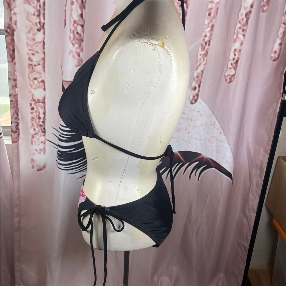 Floral Pink and Black Bikini Set - Picture 6 of 7
